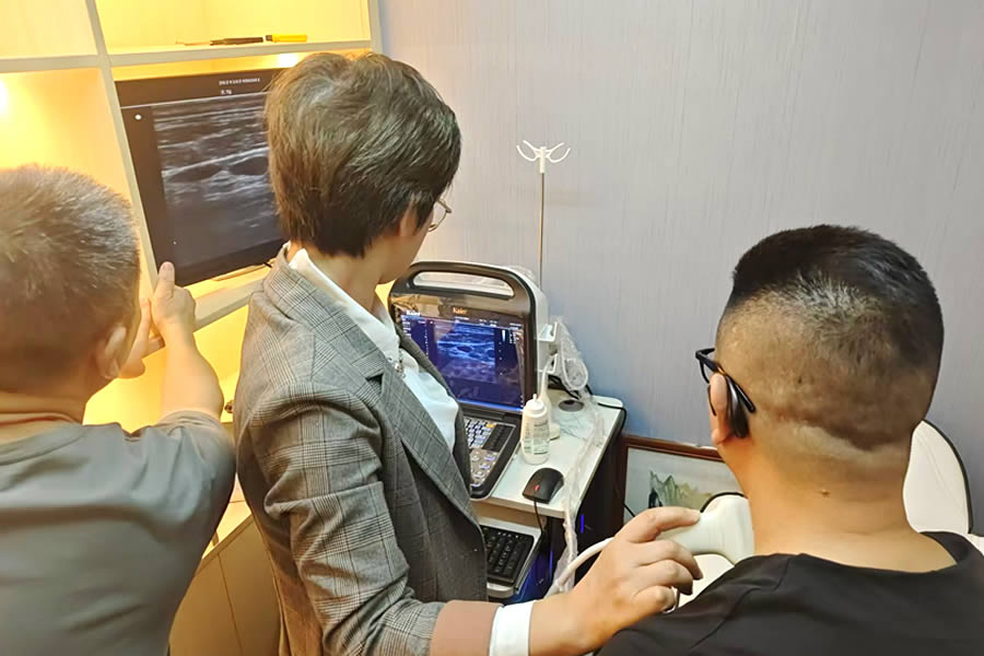 提高提高彩色超聲診斷儀水平 確保超聲診斷準(zhǔn)確